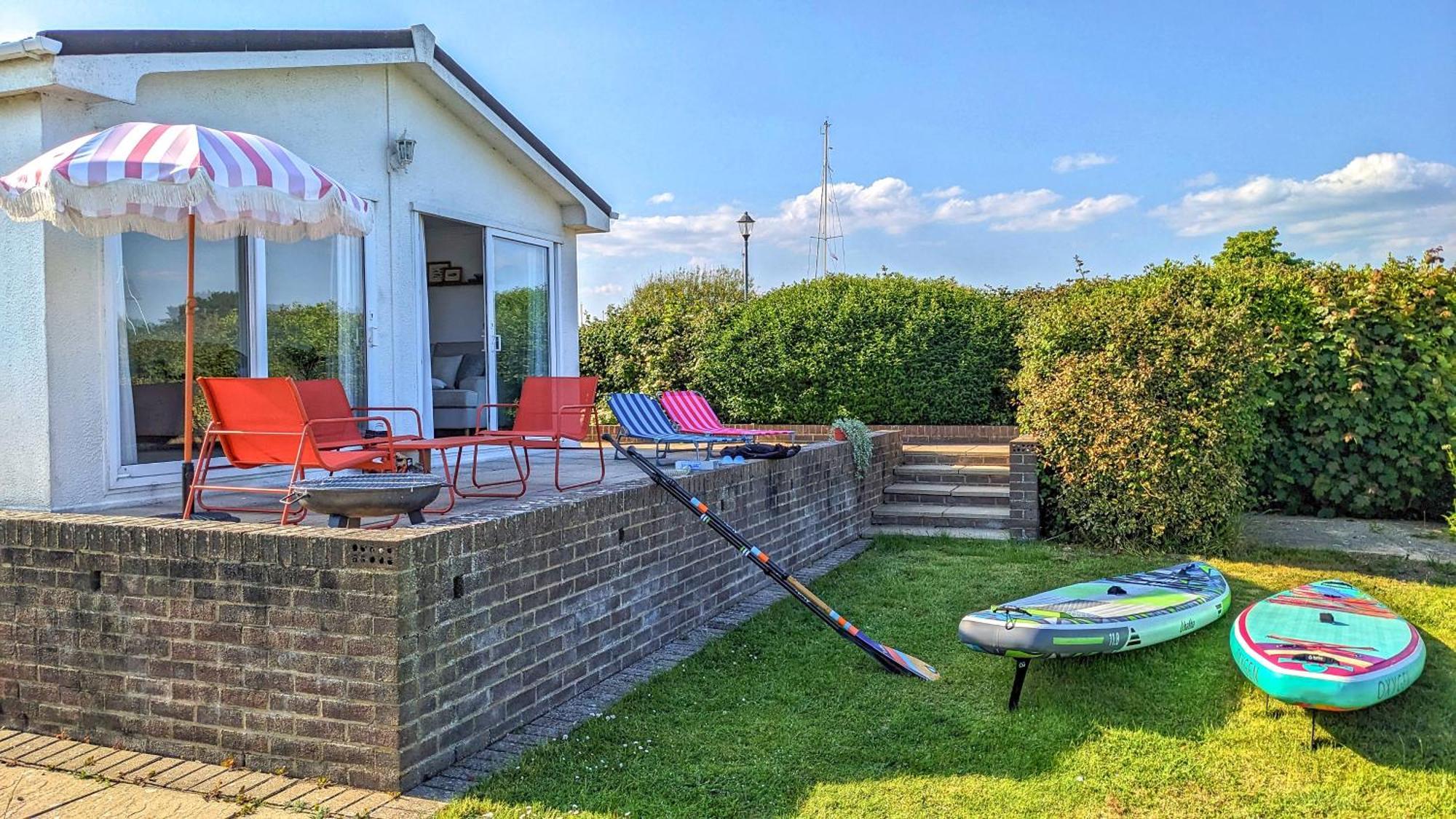 Hot Tub With A View - Christchurch Harbour Εξωτερικό φωτογραφία